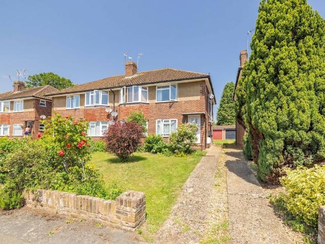 Pennylets Green, Stoke Poges SL2, 2 bed maisonette to rent, £1,550 pcm | PrimeLocation