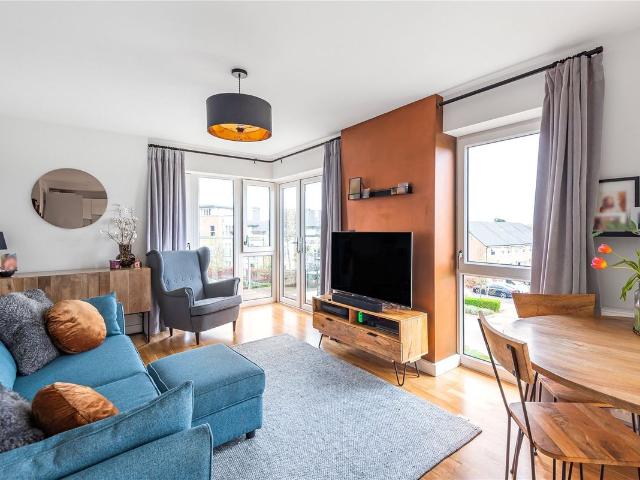 Pennyroyal Drive, West Drayton UB7, 2 bed flat to rent, £1,900 pcm | PrimeLocation