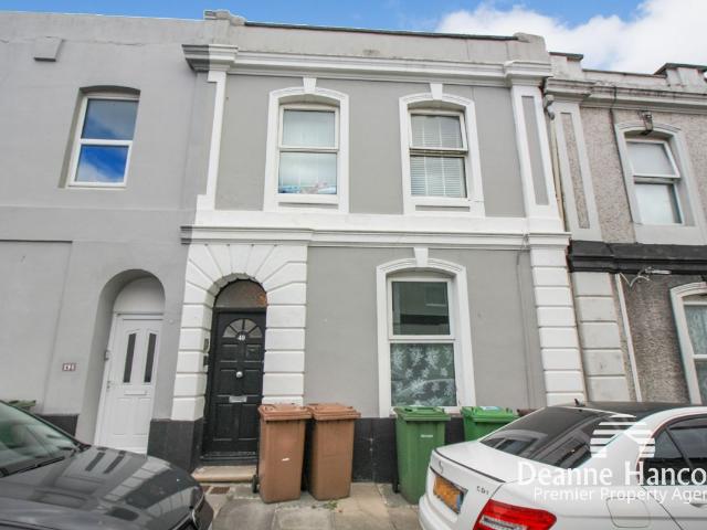 Penrose Street, Plymouth PL1, 1 bed flat to rent, £700 pcm | PrimeLocation