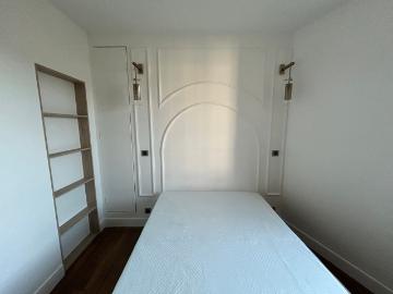 Penrose 1 bedroom apartment in Saint Paul, Paris Amsterdam Apartments for Rent