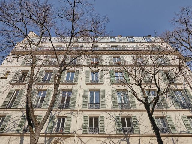 Penrose 1 bedroom apartment in Saint Paul, Paris Amsterdam Apartments for Rent