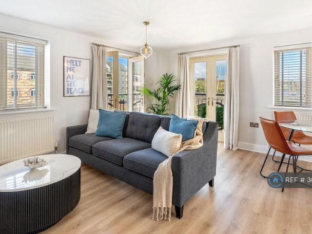 Penryn, Penryn, TR10 2 bed flat to rent £1,600 pcm £369 pw