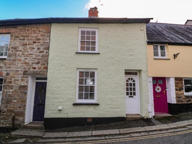 Penryn TR10 3 bed terraced house to rent £1,725 pcm £398 pw