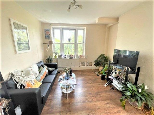 Penshurst, Queens Crescent, London NW5, 2 bed maisonette to rent, £2,492 pcm | PrimeLocation