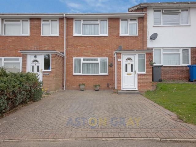 Penshurst Road, Maidenhead SL6, 3 bed terraced house to rent, £1,900 pcm | PrimeLocation