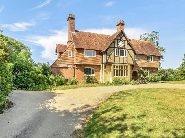Penshurst Road, Penshurst, Tonbridge. 7 bed detached house to rent £5,950 pcm £1,373 pw