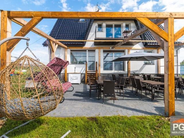 Pensjonat z 4 domkami 520 m² w Pogorzelicy