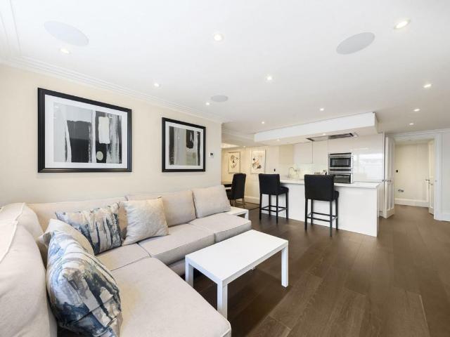 Peony Court SW10, 2 bed flat to rent, £4,312 pcm | PrimeLocation