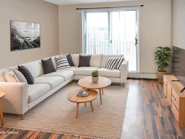 Peat Place Apartments | 3701 8 Street East