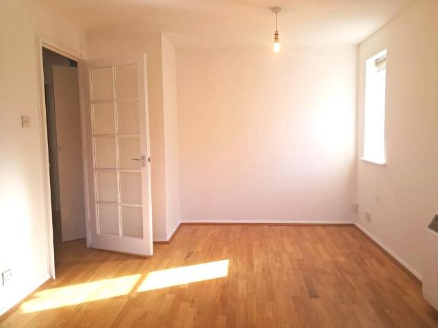 Peabody Court, En3 2 bed flat to rent £1,600 pcm £369 pw
