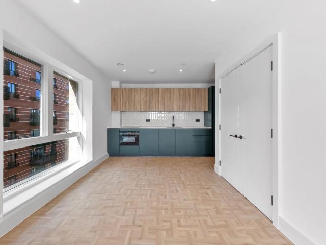 Peabody Estate, St. John's Hill, London SW11, 1 bed flat to rent, £3,100 pcm | PrimeLocation