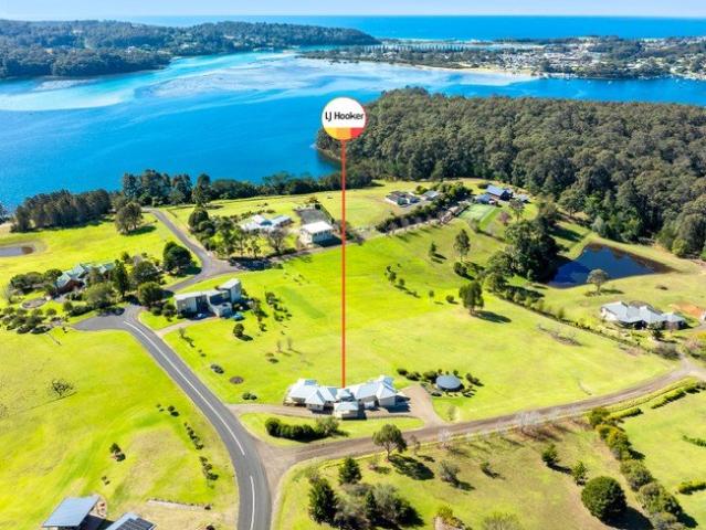 Peace and Privacy with Wagonga Inlet Views