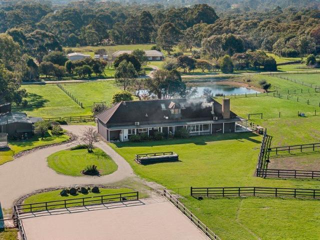 Peace and Privacy amongst Premium Equine Facilities