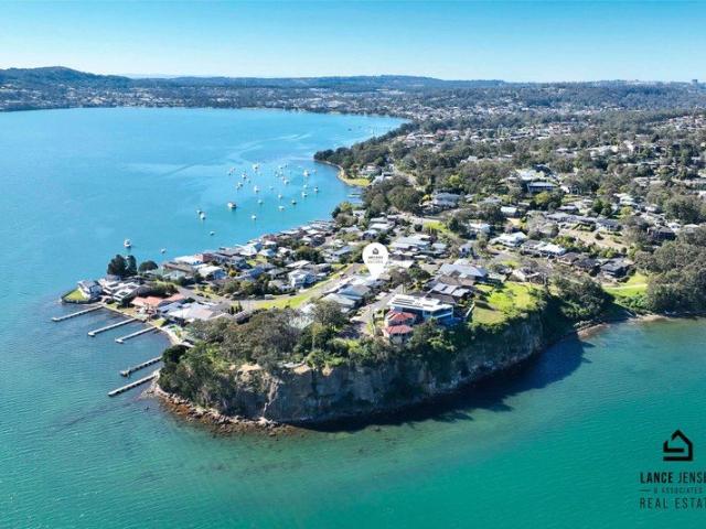 Magnificent Lake Views Your Apartment Alternative