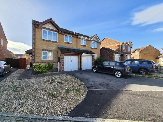 Peace Close, Somerset TA6 3 bed semi detached house to rent £1,295 pcm £299 pw