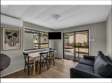 Peaceful 2 Bedroom Home – Fully Renovated & Furnished Electricity, Water & Gas Included!