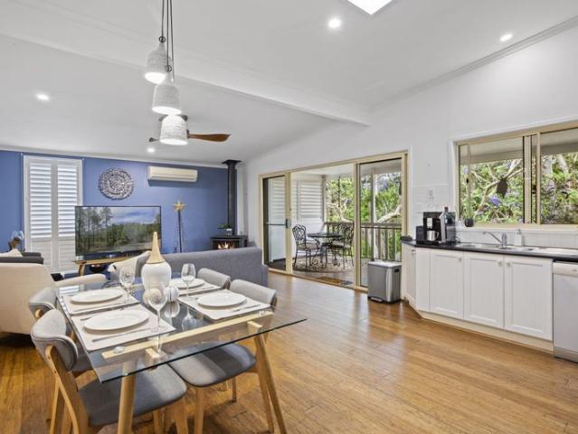 Peaceful 2 Bedroom Retreat with Leafy Outlook – Fully Furnished