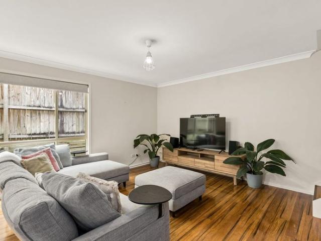 Peaceful Townhouse Living in the Heart of Indooroopilly