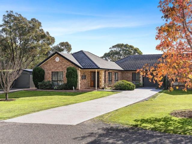 Peaceful Two Bedroom Granny Flat on Picturesque Rural Acreage