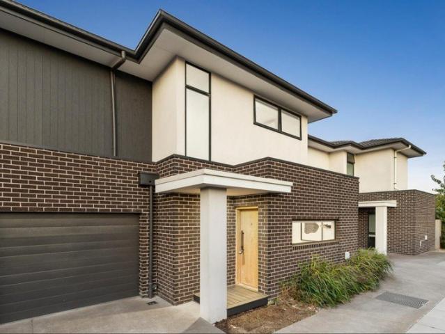 Peaceful Two Level Home with Sunlit Alfresco Living