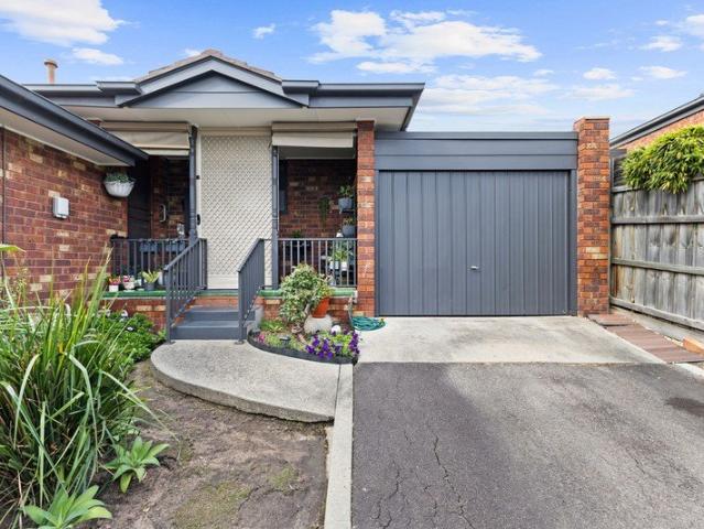 Peaceful Unit Living Just Moments from the Heart of Town!