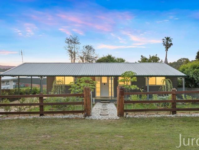 Peaceful Village Living, Just 13 Minutes from Cessnock CBD