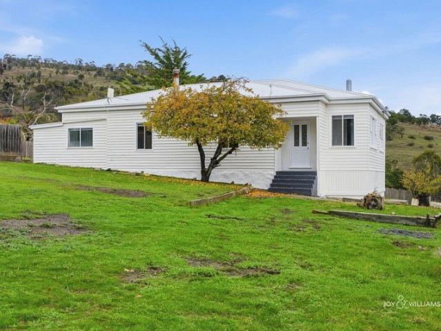 Peaceful Acreage Living