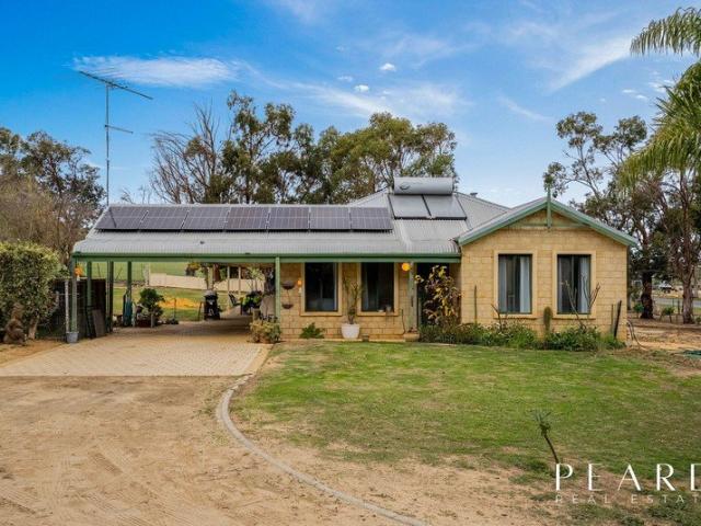 Peaceful Acreage Living with Coastal Convenience