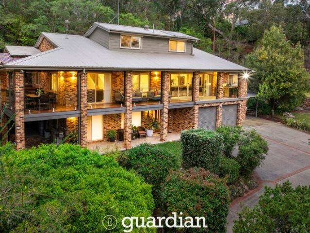 Peaceful Acreage Living with Exceptional Family Versatility