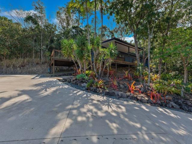 Peaceful Acreage Living at Sugarloaf