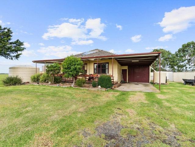 Peaceful Acreage Living in Kilmany