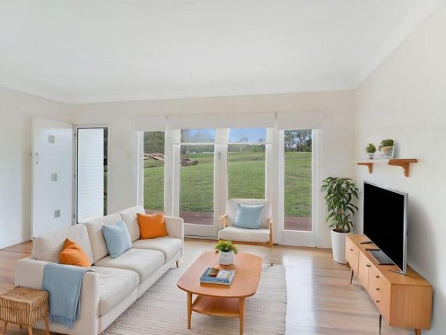 Peaceful Acreage Living in Kooralbyn