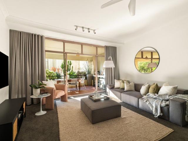 Peaceful and bright retreat with an extra large terrace