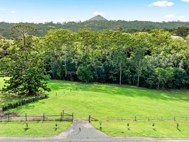 PEACEFUL AND PRIVATE LAND PARCEL IN BLUE CHIP LOCATION