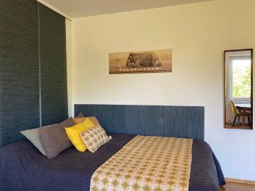 Peaceful apartment with lovely view and private parking space in Dusseldorf, Dusseldorf Amsterdam Apartments for Rent
