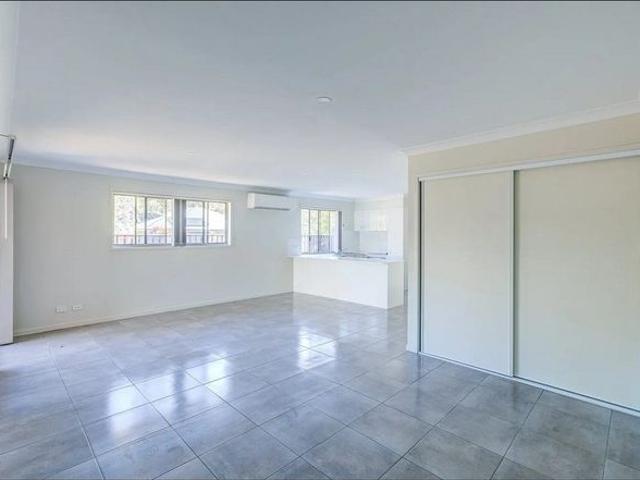 Peaceful Bahrs Scrub Living with Modern Family Comfort