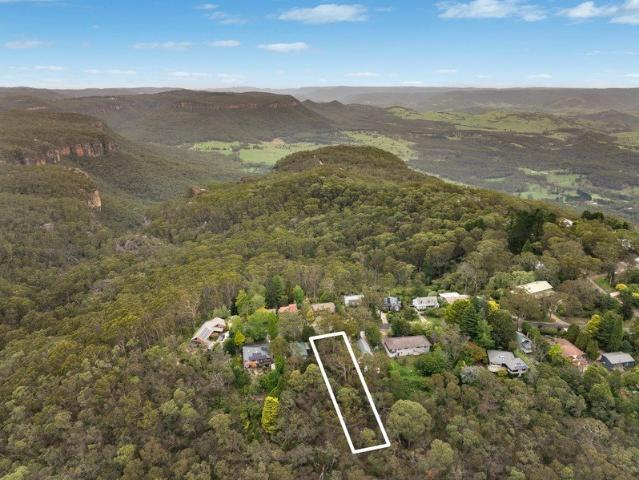Peaceful block in quiet Mount Victoria cul de sac