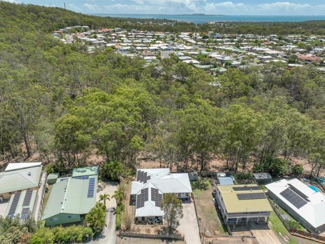 Peaceful Bushland Backdrop with Spacious Family Living!