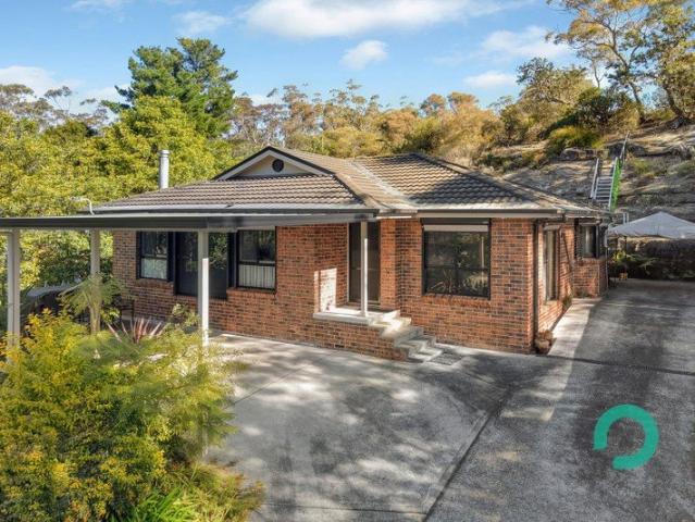 Peaceful Bushland Living with Valley Views