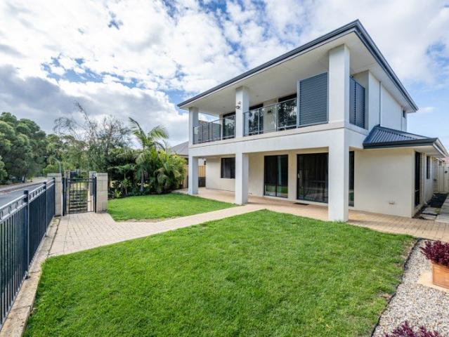 Peaceful Bushland Outlook in a Unique Family Home