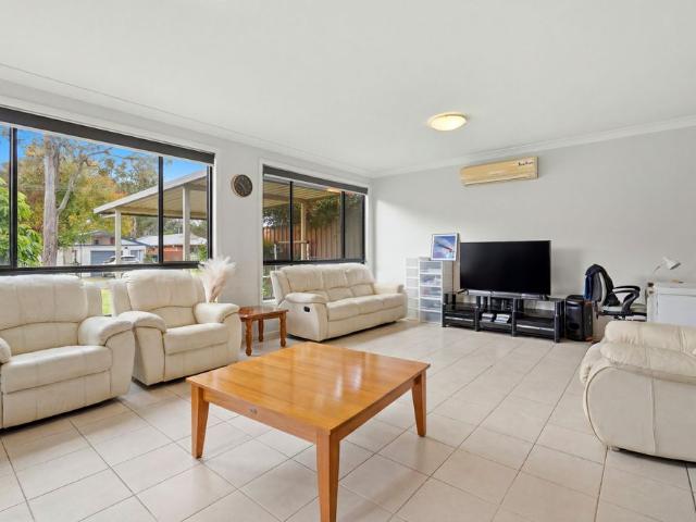 Peaceful & Convenient Living Close to Erina Fair