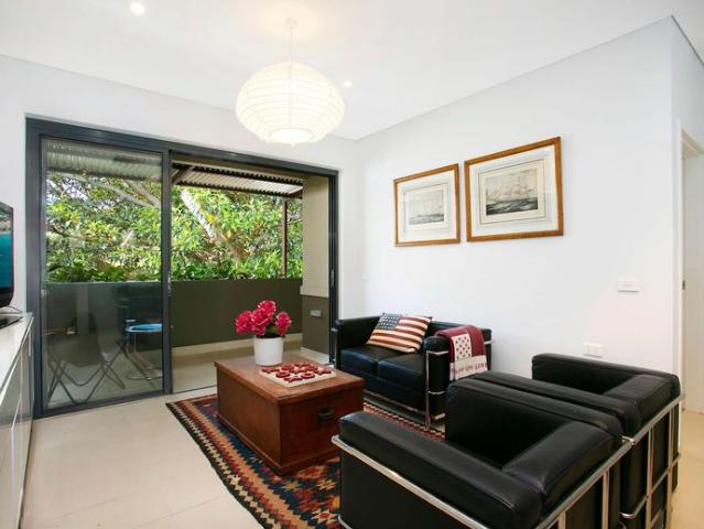 Peaceful & Convenient Townhouse over 55s