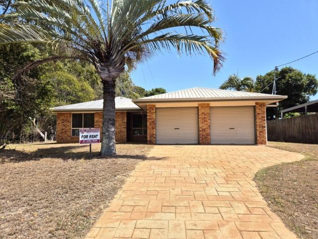 PEACEFUL COASTAL LIVING IN MOORE PARK BEACH