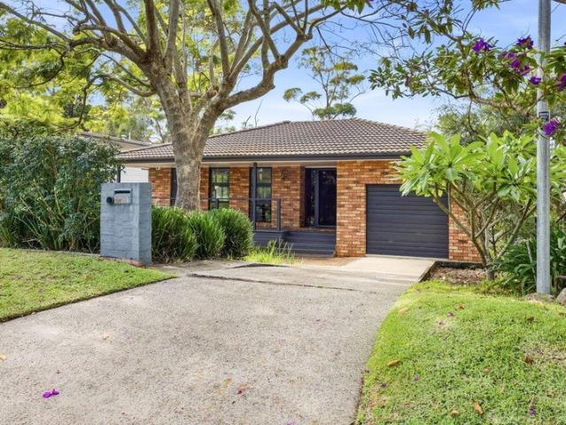 Peaceful Coastal Living Just Moments from North Mollymook Beach