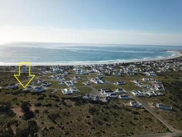 peaceful coastal living: nearly comp.