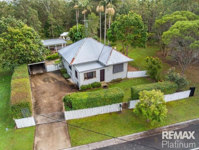 Peaceful Cottage Living in the Heart of Woodford