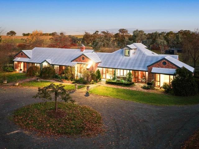 Peaceful Country Lifestyle on 5 Acres | Equestrian Facilities | Minutes to Berrima