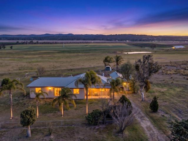 Peaceful, Country Living!