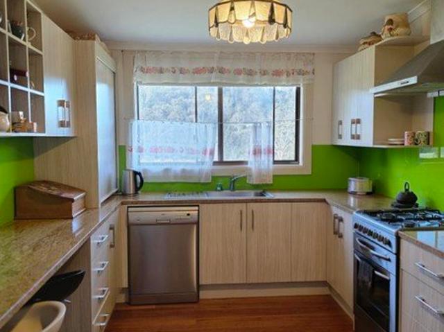 Peaceful Country Living | 2 Bed + Study Home with Stunning View. Rent: $550 per week Electricity Included! Property Type: House / Rural Retreat