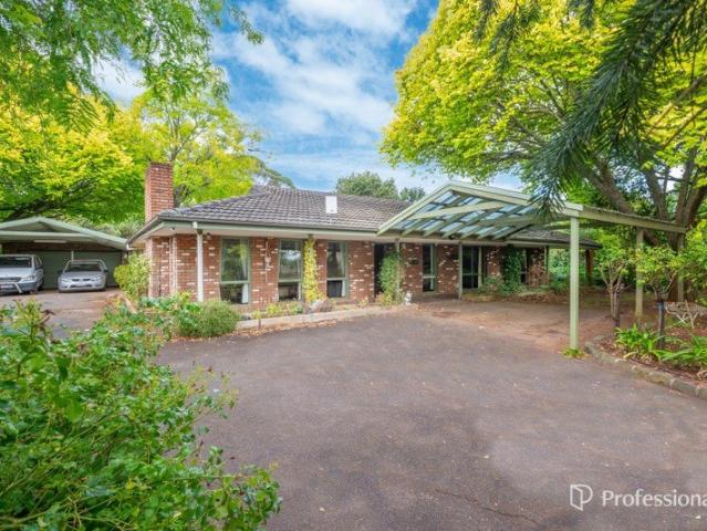 PEACEFUL COUNTRY LIVING WITH ROOM TO GROW